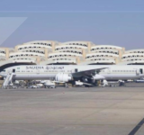 الغاء 335 رحلة جوية في مطار خالد الدولي بالرياض الغاء 335 رحلة جوية في مطار خالد الدولي بالرياض