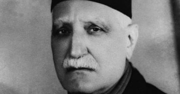 حكاية من التاريخ وديع فلسطين يصف العقاد بدودة كتب ويتسبب فى أزمة حكاية من التاريخ وديع فلسطين يصف العقاد بدودة كتب ويتسبب فى أزمة