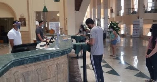 قانون السياحة اشتراطات تراخيص مؤقتة للوحدات الفندقية تصل لـ100 ألف جنيه قانون السياحة اشتراطات تراخيص مؤقتة للوحدات الفندقية تصل لـ100 ألف جنيه