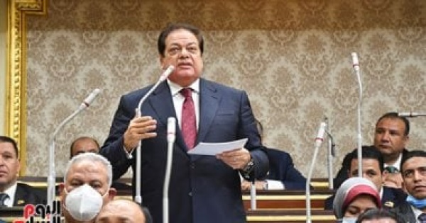 محمد أبو العينين يدعو لفكر تسويقى جديد يعكس قدرات مصر عالميا محمد أبو العينين يدعو لفكر تسويقى جديد يعكس قدرات مصر عالميا