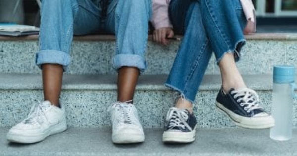 6 موديلات جينز تناسب جيل z اختارى الستايل الأقرب لقوامك 6 موديلات جينز تناسب جيل z اختارى الستايل الأقرب لقوامك
