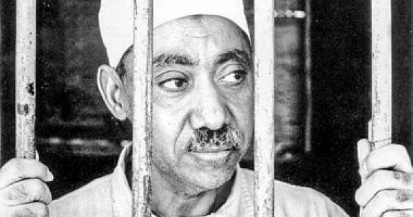 إعدام سيد قطب لماذا تتبنى جماعة الإخوان أفكاره حتى اليوم إعدام سيد قطب لماذا تتبنى جماعة الإخوان أفكاره حتى اليوم