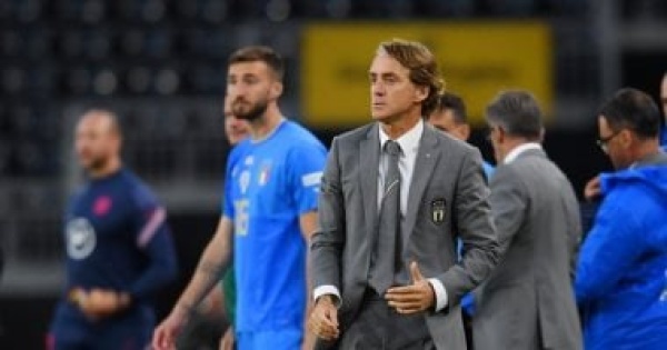 روبرتو مانشيني يقترب من العودة لتدريب إيطاليا