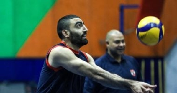 أحمد صلاح يقترب من العودة لطائرة الأهلى أحمد صلاح يقترب من العودة لطائرة الأهلى