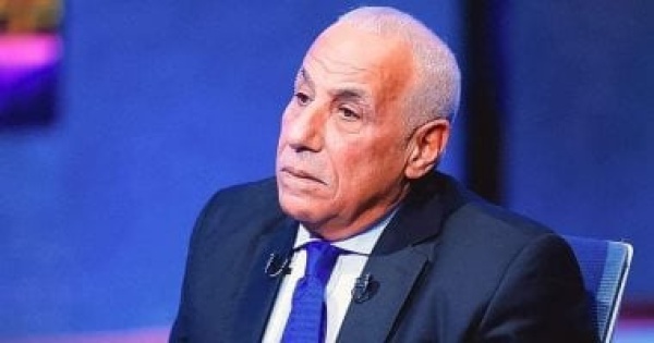 حسين لبيب معتمد جمال من أبناء الزمالك المخلصين وهيفضل معانا طول الوقت حسين لبيب معتمد جمال من أبناء الزمالك المخلصين وهيفضل معانا طول الوقت