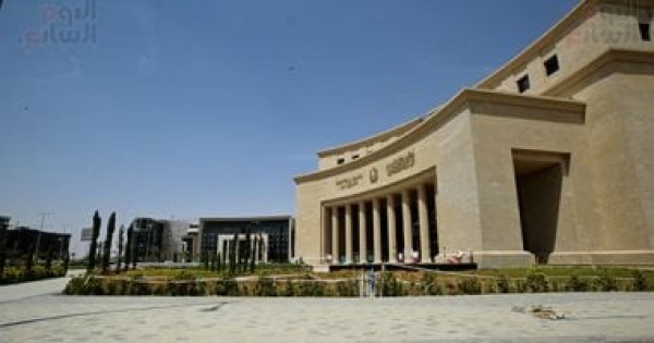 لا يجوز لأى شخص طبيعى تملك أكثر من 10 من رأس مال البنك التفاصيل لا يجوز لأى شخص طبيعى تملك أكثر من 10 من رأس مال البنك التفاصيل