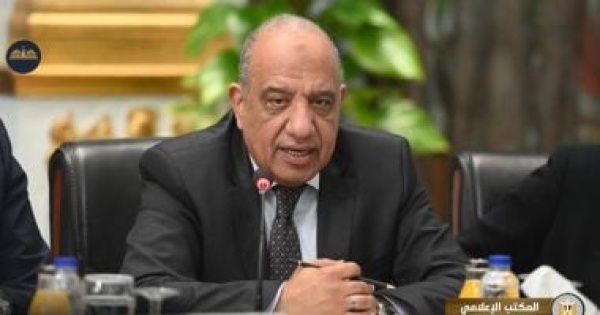 قطاع النظم يضع الكهرباء فى أزمة بسبب شكاوى المواطنين من توقف الخدمات قطاع النظم يضع الكهرباء فى أزمة بسبب شكاوى المواطنين من توقف الخدمات