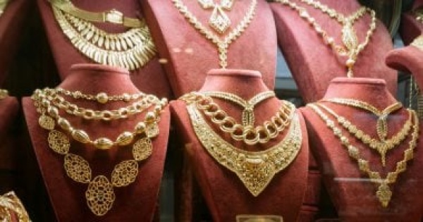 سعر الذهب عيار 14 اليوم الأحد 20 يونيو يصل إلى 4006 جنيه ا سعر الذهب عيار 14 اليوم الأحد 20 يونيو يصل إلى 4006 جنيه ا