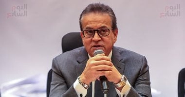 وزير الصحة 823 مادة فعالة دوائية بالسوق و59 لديها مخزون يكفى لأكثر من 6 أشهر وزير الصحة 823 مادة فعالة دوائية بالسوق و59 لديها مخزون يكفى لأكثر من 6 أشهر