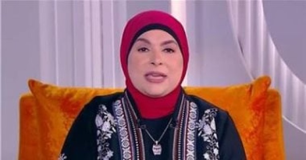 استشارية أسرية النقد المستمر يدفع الأبناء للهروب إلى العالم الافتراضى