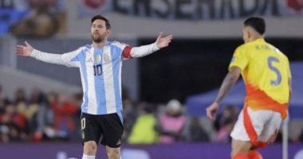ميسي يهدر ركلة جزاء أمام النمسا في الدقيقة 8 بكأس العالم فيديو ميسي يهدر ركلة جزاء أمام النمسا في الدقيقة 8 بكأس العالم فيديو