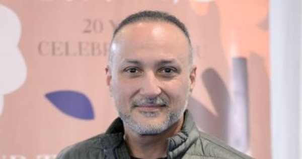الروائى أحمد القرملاوى النشر على نفقة الكاتب مدخل لمعظم الأزمات