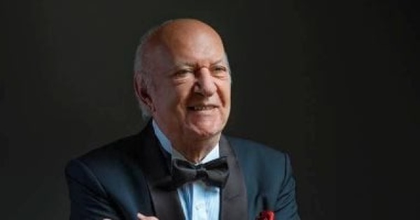 عمر خيرت يحيى حفلا موسيقيا على مسرح سيد درويش بأكاديمية الفنون عمر خيرت يحيى حفلا موسيقيا على مسرح سيد درويش بأكاديمية الفنون