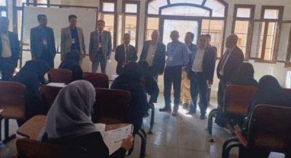 تدشين امتحانات القبول والمفاضلة في كلية العلوم الطبية جامعة ذمار