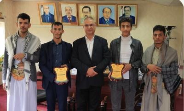 رئيس جامعة إب يستقبل المشاركين في مسابقة ومهرجان الشعر الخامس بين الجامعات اليمنية