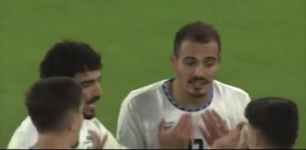 بطاقة حمراء صادمة طرد لاعب إسرائيلي أمام النمسا بسبب احتفال مثير للجدل بطاقة حمراء صادمة طرد لاعب إسرائيلي أمام النمسا بسبب احتفال مثير للجدل