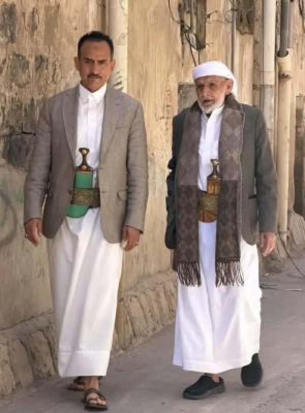 نعزي ألكابتن معاذ الخميسي في وفاة شقيقه الأكبر الأستاذ محمد حمود الخميسي بصنعاء نعزي ألكابتن معاذ الخميسي في وفاة شقيقه الأكبر الأستاذ محمد حمود الخميسي بصنعاء