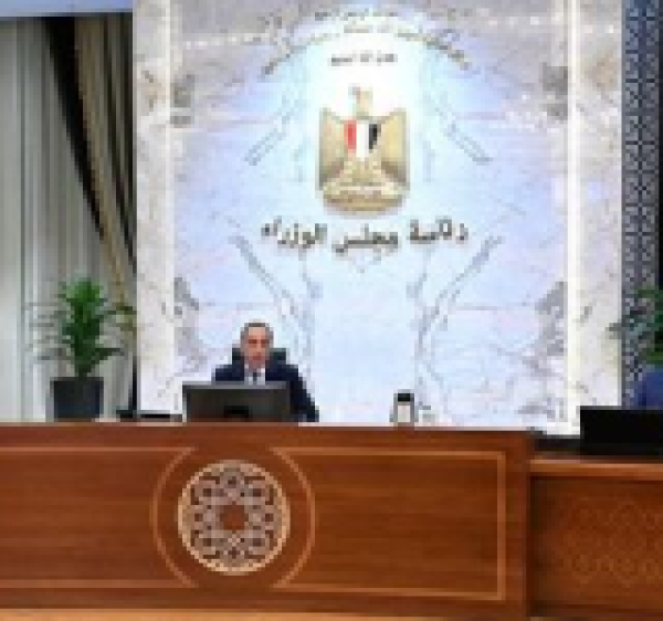 مصر تحدد أسباب حريق السفينتين في ميناء دمياط مصر تحدد أسباب حريق السفينتين في ميناء دمياط