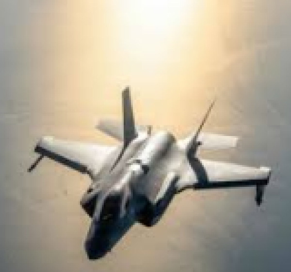 تحطم مقاتلة أمريكية من طراز f 35b في كاليفورنيا