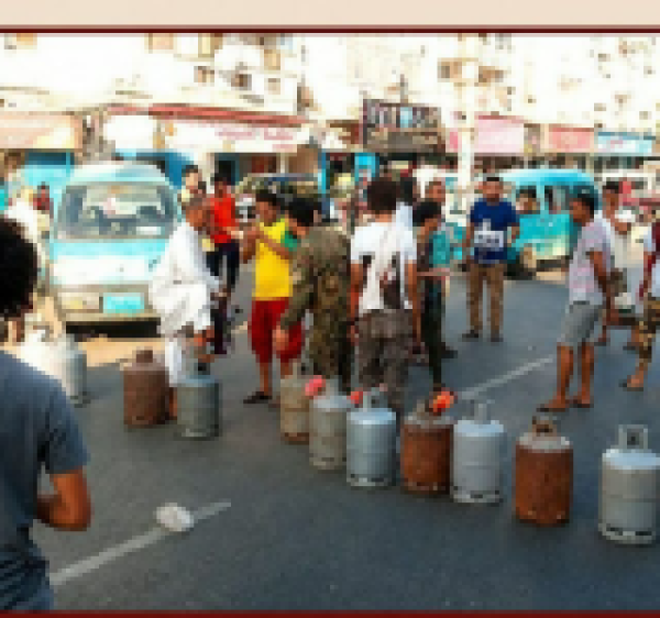 أزمة غاز خانقة في عدن وشلل في حركة المواصلات