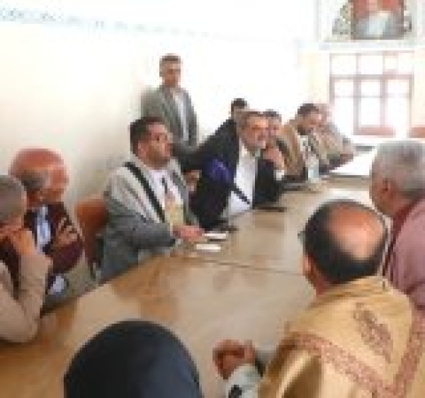 نائب وزير الثقافة والسياحة يزور اتحاد الأدباء والكتاب اليمنيين نائب وزير الثقافة والسياحة يزور اتحاد الأدباء والكتاب اليمنيين