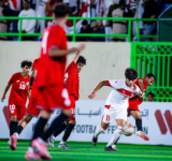 اليمن وصيفا لغرب آسيا للناشئين بعد خسارته أمام لبنان اليمن وصيفا لغرب آسيا للناشئين بعد خسارته أمام لبنان
