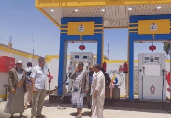 المتوكل يفتتح محطة الجيش النموذجية للغاز المنزلي في ذمار ويشدد على الالتزام بالأمن المتوكل يفتتح محطة الجيش النموذجية للغاز المنزلي في ذمار ويشدد على الالتزام بالأمن