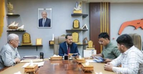 ثورة الخدمات تشتعل في شوارع عدن والمحافظ عبدالرحمن شيخ يعلن عرض شاشات مونديال 2026 ثورة الخدمات تشتعل في شوارع عدن والمحافظ عبدالرحمن شيخ يعلن عرض شاشات مونديال 2026