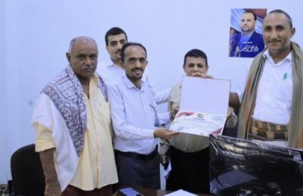 الهيئة الوطنية لحقوق الإنسان تكرم محافظ محافظة الحديدة اللواء عبدالله عطيفي نظير جهود