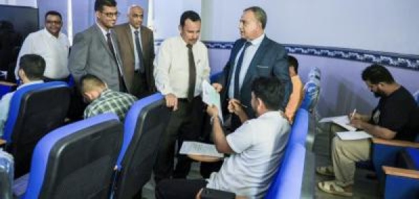 رئيس جامعة عدن يتفقد امتحانات مفاضلة الماجستير ويبحث استحداث دكتوراه المحاسبة في العل رئيس جامعة عدن يتفقد امتحانات مفاضلة الماجستير ويبحث استحداث دكتوراه المحاسبة في العل