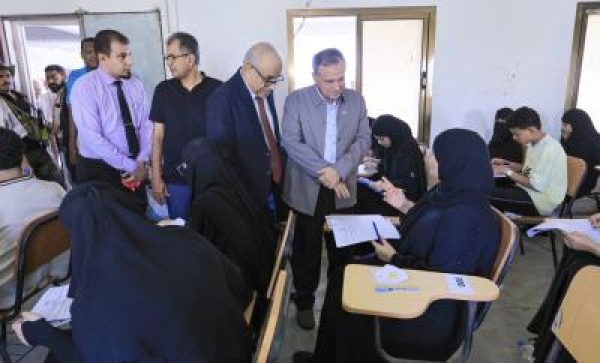 1023 طالب ا وطالبة يتنافسون على مقاعد كلية الحاسوب بجامعة عدن