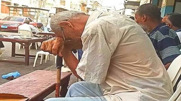 وفيات في عدن جراء موجة الصيف الحارة وأزمة الكهرباء الحادة وفيات في عدن جراء موجة الصيف الحارة وأزمة الكهرباء الحادة