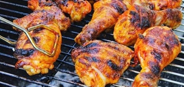 لماذا أصبح الدجاج بلا نكهة أسرار الطعم الباهت وطرق تحسينه لماذا أصبح الدجاج بلا نكهة أسرار الطعم الباهت وطرق تحسينه