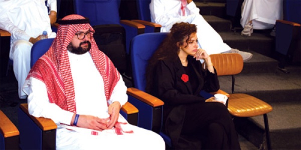 كيف صنعت النساء جزء ا من الذاكرة الأدائية السعودية وكيف يمكن إنقاذ هذا الموروث من النسيان دون تحويله إلى صورة جامدة من الماضي