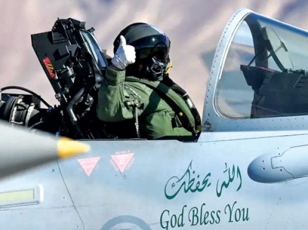 تأييد خليجي وعربي لجميع إجراءات المملكة لحماية أمنها وسيادتها تأييد خليجي وعربي لجميع إجراءات المملكة لحماية أمنها وسيادتها