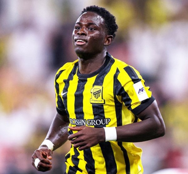 الصليبي ينهي موسم روجر قبل أن يبدأ والإصابات تربك الاتحاد قبل الجزيرة