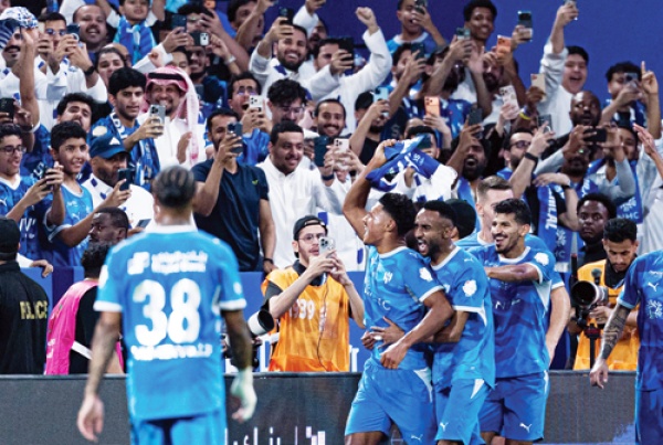 ملك الدوري انتصر وتصدر