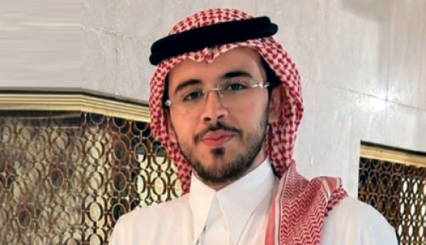 صلة القرابة بين بعض التنفيذيين وأعضاء الإدارة معروفة ومؤثرة وأنا ضد كثير من القرارات صلة القرابة بين بعض التنفيذيين وأعضاء الإدارة معروفة ومؤثرة وأنا ضد كثير من القرارات