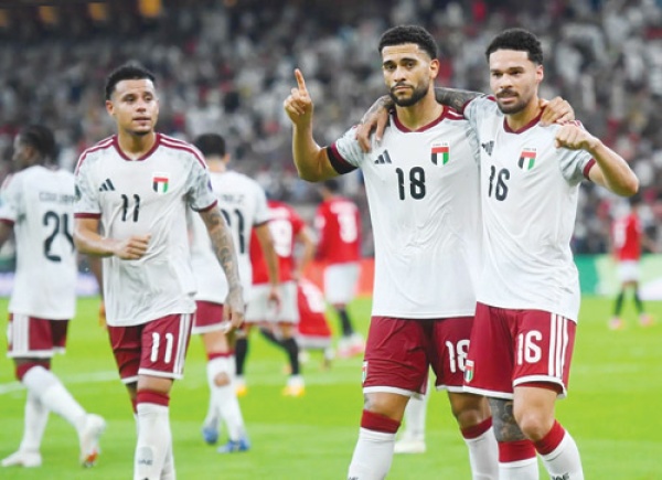 الإمارات وقطر لفض شراكة الصدارة والبحرين تقابل اليمن لحفظ ماء الوجه الإمارات وقطر لفض شراكة الصدارة والبحرين تقابل اليمن لحفظ ماء الوجه
