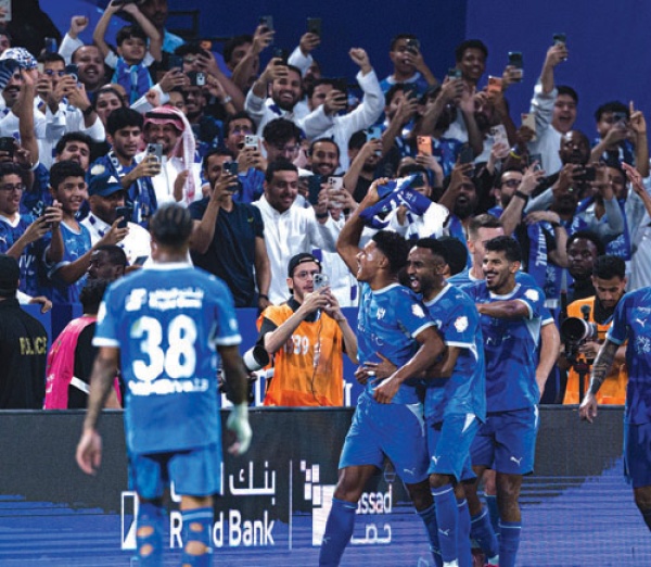 القادسية والهلال صراع الصدارة والنصر أمام الفيصلي والاتحاد يواجه الدرعية