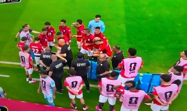 احتفالات واسعة في غزة بعد تأهل منتخب مصر إلى دور الـ16 بكأس العالم 2026 احتفالات واسعة في غزة بعد تأهل منتخب مصر إلى دور الـ16 بكأس العالم 2026