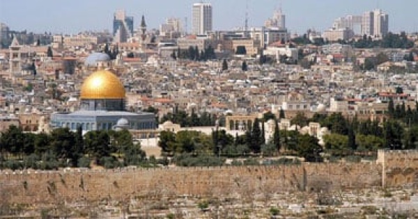 مخططات استيطانية فى قلنديا الاحتلال يسعى لتوسيع حدود بلدية القدس حتى رام الله