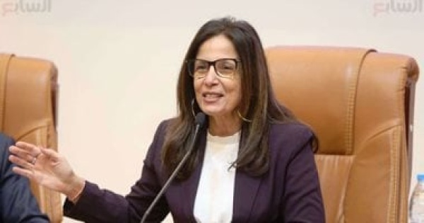 وزير الثقافة الوسطية تبدأ من الأسرة والمدرسة لتشكيل وعي ووجدان الطفل وزير الثقافة الوسطية تبدأ من الأسرة والمدرسة لتشكيل وعي ووجدان الطفل