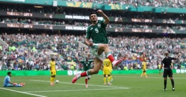 المكسيك تهزم جنوب أفريقيا و3 بطاقات حمراء في افتتاح كأس العالم فيديو وصور المكسيك تهزم جنوب أفريقيا و3 بطاقات حمراء في افتتاح كأس العالم فيديو وصور