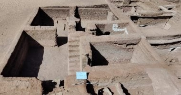 موقع أجنبى يبرز اكتشاف مدينة متكاملة تعود للعصر البيزنطى بواحة الداخلة موقع أجنبى يبرز اكتشاف مدينة متكاملة تعود للعصر البيزنطى بواحة الداخلة