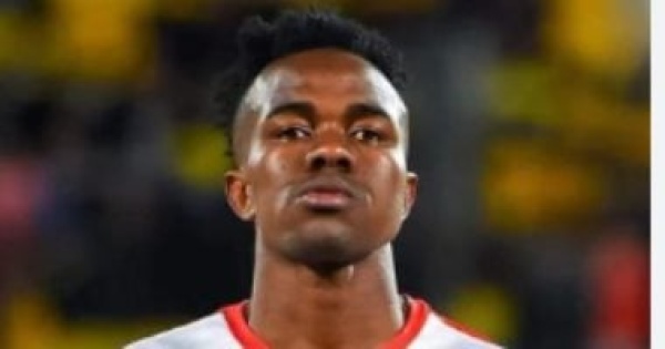 الزمالك يكثف مفاوضاته مع نداى ووكيله من أجل حل أزمة إيقاف القيد الزمالك يكثف مفاوضاته مع نداى ووكيله من أجل حل أزمة إيقاف القيد