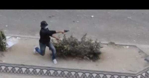 حتى لا ننسى الإخــوان تاريخ من الدم والعنف والاغــتيالات حتى لا ننسى الإخــوان تاريخ من الدم والعنف والاغــتيالات