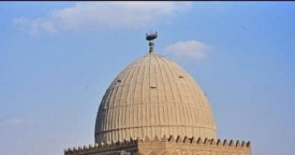 العشارى بين الصدقة والعمارة القديمة سر مراكب مآذن ابن طولون والشافعى العشارى بين الصدقة والعمارة القديمة سر مراكب مآذن ابن طولون والشافعى