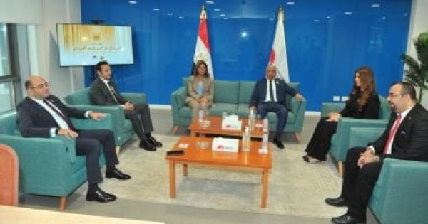 ختام فعاليات البرنامج التدريبى للدفعة الأولى من كوادر حزب حماة الوطن ختام فعاليات البرنامج التدريبى للدفعة الأولى من كوادر حزب حماة الوطن