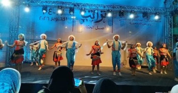 قصور الثقافة تشارك في معرض تراثنا للحرف اليدوية بعروض فلكلورية